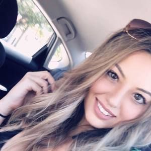 Meet your Posher, Marisa